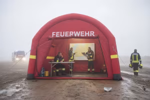 B1 Brandschutz bei Zelten: Alles über Zertifizierung, Pflichten und Prüfung