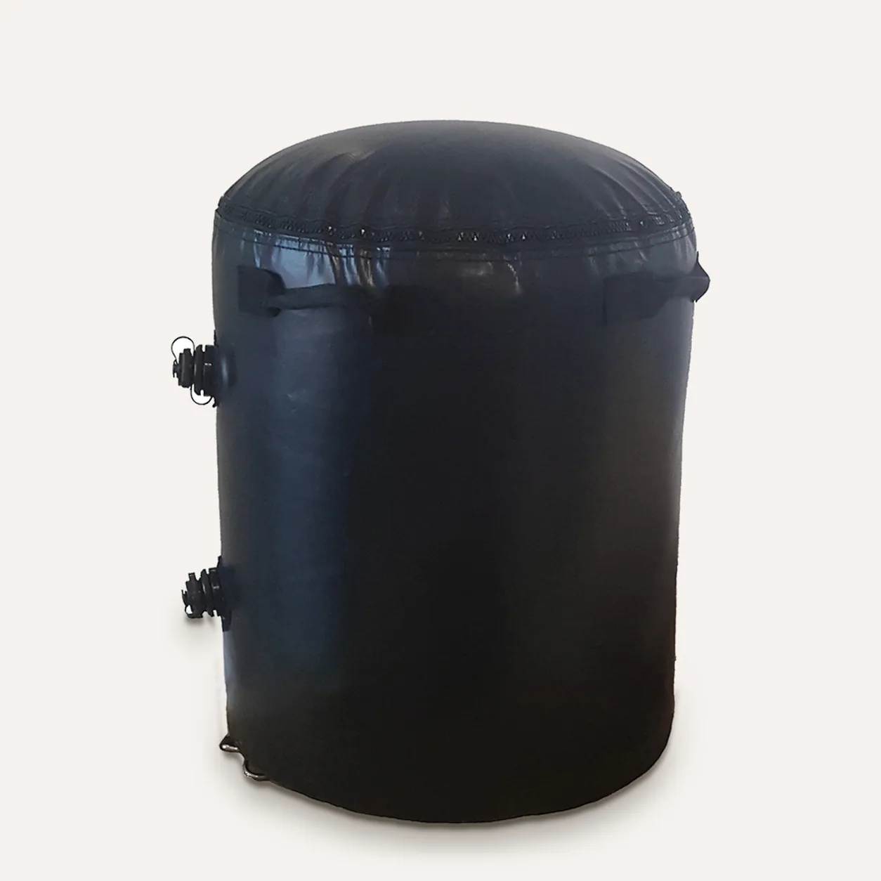 Wassertank 80L Standfuss für Dome Zelte, freigestellt auf hellem Grund